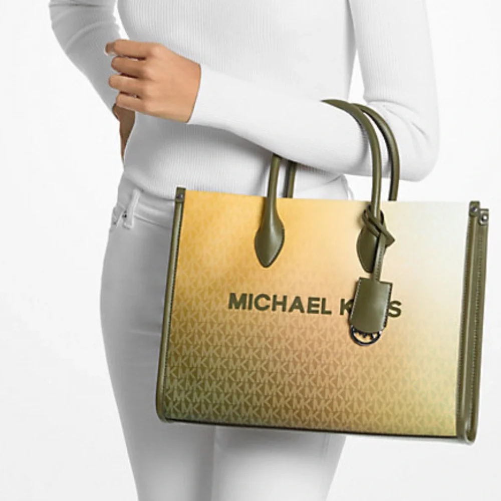 MICHAEL KORS
Mirella Medium Ombré Signature Logo Tote Bag Olive Combo color - Picture 2 of 16